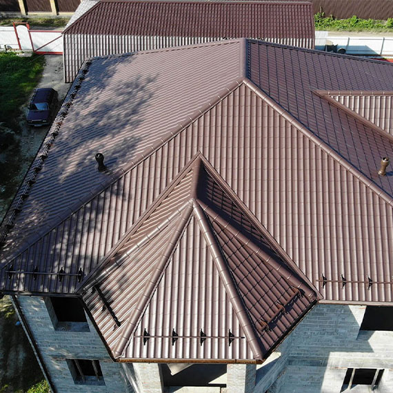 Монтаж сложной крыши и кровли в Комсомольске-на-Амуре и Хабаровском крае
